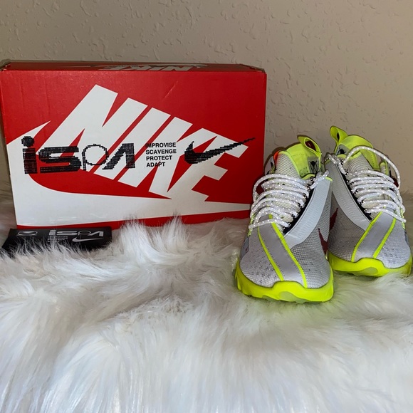 NIKE REACT ISPA- BRAND NEW - Picture 2 of 2